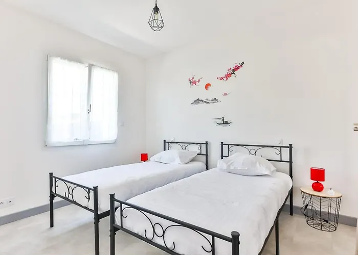 Le Gois - Parking - Marais Salants *